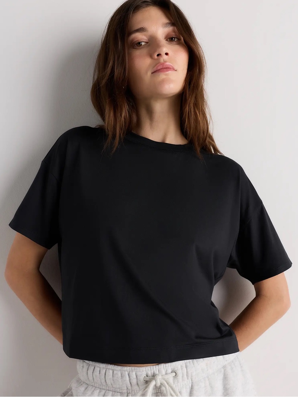 NWT Quince Boxy Cropped Black Organic Cotton T-Shirt